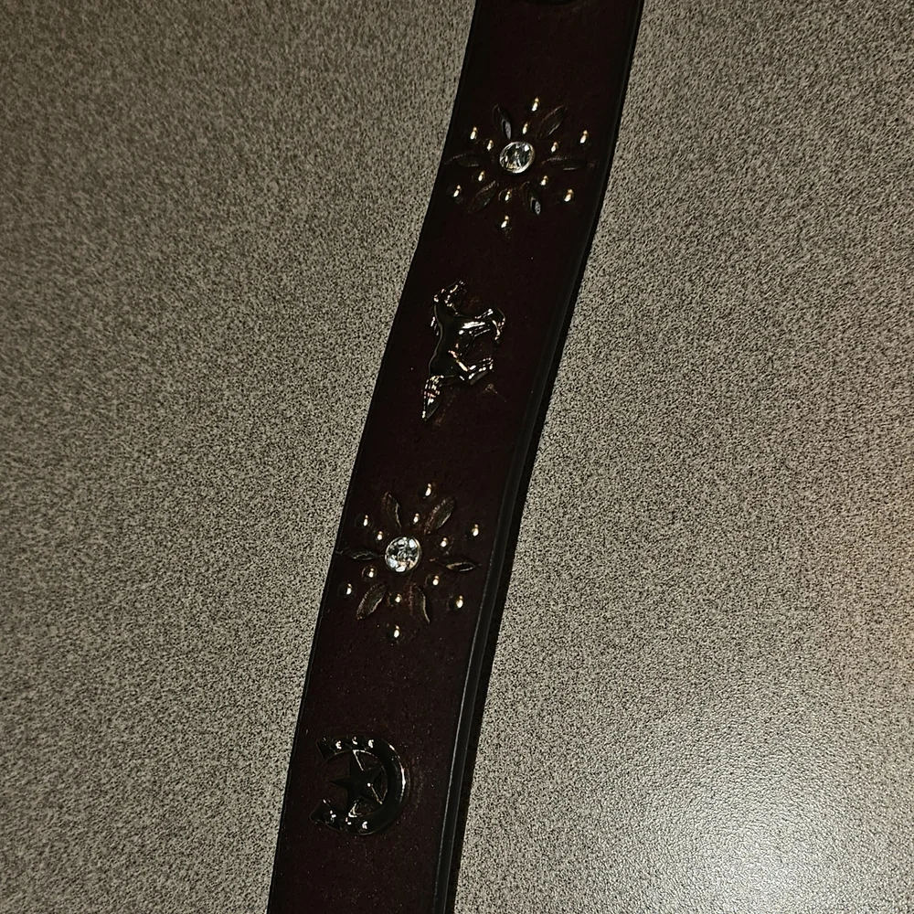 Ariat Kids Brown Belt with Silver Buckle Has Silver Horse And Star Embellishment